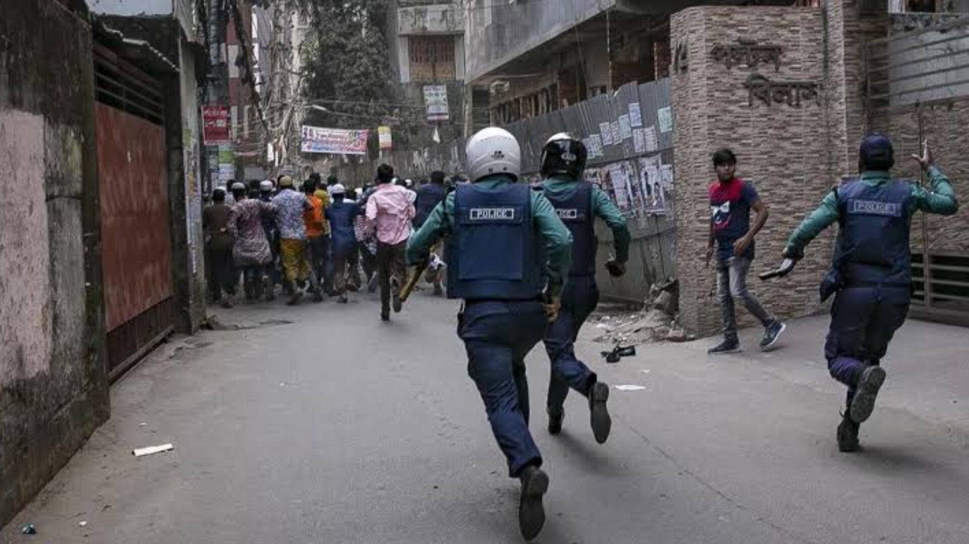 Over 3,000 Awami League Workers Arrested in Dhaka Ahead of National Elections